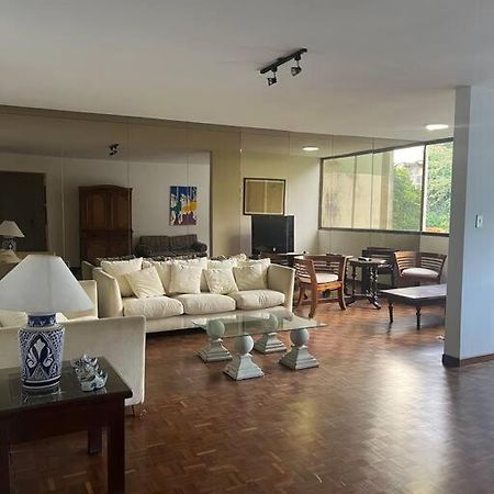 Apartamento Amplio Y Confortable Apartment Caracas Ngoại thất bức ảnh